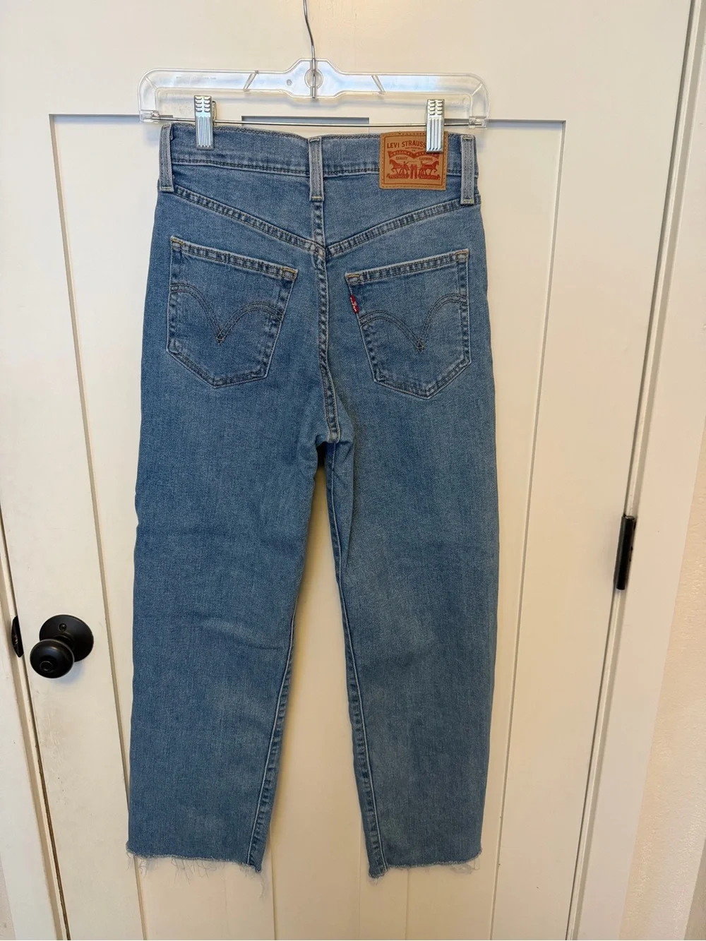 Levi’s Ribcage Straight Ankle Distressed Raw Hem Button Fly Jeans Size 24 Denim